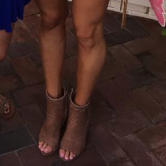 Dolce Vita Niki open toe booties - Picture 2 of 4